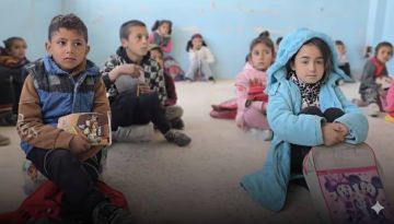 أطفال مدرسة الحدادية في ريف الحسكة الجنوبي بلا أي وسائل تعليمية أطفال مدرسة الحدادية في ريف الحسكة الجنوبي بلا أي وسائل تعليمية