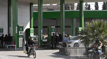 السورية للبترول تتراجع عن دولرة بيع المشتقات النفطية السورية للبترول تتراجع عن دولرة بيع المشتقات النفطية