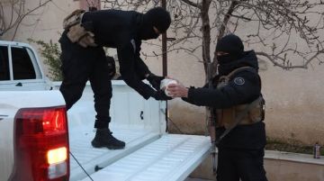 الداخلية: افشال مخطط لاستهداف دمشق بعد عملية نفذها الامن بريف دمشق الداخلية: افشال مخطط لاستهداف دمشق بعد عملية نفذها الامن بريف دمشق