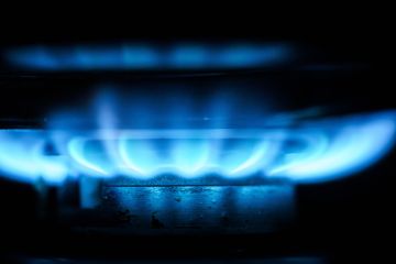 وزارة الطاقة السورية تعلن انخفاض ساعات التغذية الكهربائية بسبب التصعيد الإقليمي وزارة الطاقة السورية تعلن انخفاض ساعات التغذية الكهربائية بسبب التصعيد الإقليمي