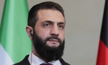 الشرع يصل إلى لندن ضمن جولة أوروبية الشرع يصل إلى لندن ضمن جولة أوروبية