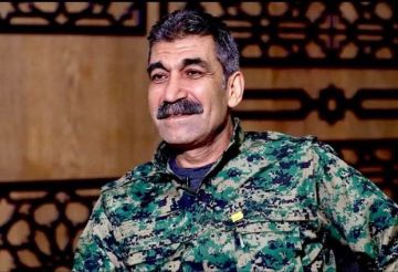 سوريا.. غضب عشائري على منح قادة قسد مناصب أمنية وحكومية رفيعة في مؤسسات الدولة سوريا.. غضب عشائري على منح قادة قسد مناصب أمنية وحكومية رفيعة في مؤسسات الدولة