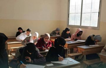 انطلاق امتحانات الفصل الأول في معاهد دير الزور انطلاق امتحانات الفصل الأول في معاهد دير الزور