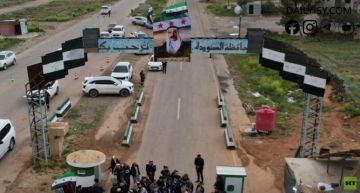 سوريا.. إزاحة الستار عن صورة سلطان باشا الأطرش في مدخل السويداء بحضور رسمي