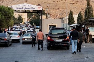 هيئة المنافذ تنفي نزوح لبنانيين إلى سوريا إثر التصعيد الأخير هيئة المنافذ تنفي نزوح لبنانيين إلى سوريا إثر التصعيد الأخير