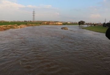 سوريا.. إجلاء عشرات العائلات وخسائر وأضرار كبيرة جراء فيضانات في الحسكة (فيديو صور) سوريا.. إجلاء عشرات العائلات وخسائر وأضرار كبيرة جراء فيضانات في الحسكة (فيديو صور)