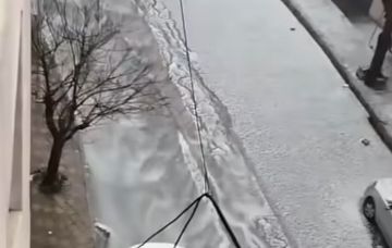 سوريا.. القدموس ترتدي الأبيض بعد عاصفة مصحوبة بالبرد ضربت طرطوس (فيديو)