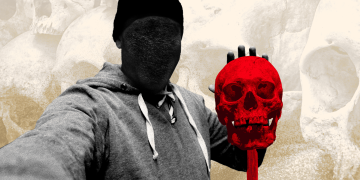 سيلفي وجمجمة درزي خلفي: حين تتحول العظام إلى رسائل انتصار !