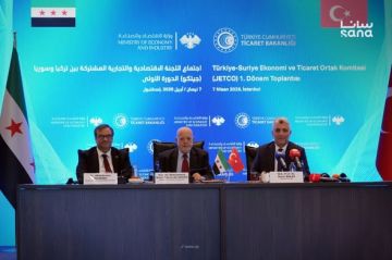 سوريا وتركيا توقعان اتفاقية تعاون اقتصادي وتجاري سوريا وتركيا توقعان اتفاقية تعاون اقتصادي وتجاري