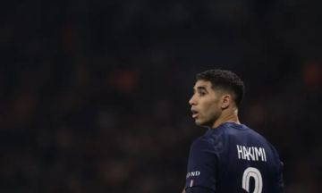 ضربة موجعة لسان جيرمان أشرف حكيمي يغيب عن مواجهة بايرن ميونيخ