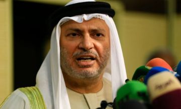 أنور قرقاش يعلق على الاعتداء على سفارة الإمارات في دمشق