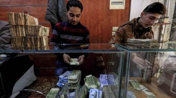 كيف أغلق سعر صرف الليرة مقابل الدولار، مساء الأربعاء؟