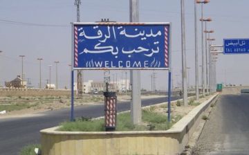 شجار في مدينة الرقة يتطور إلى اقتحام محل بسيارة ويؤدي لوقوع إصابات