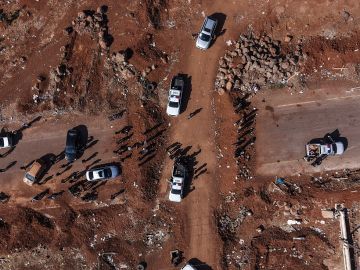 في تصعيد جديد.. مسيرة انتحارية تستهدف عناصر الحرس الوطني في ريف السويداء الغربي في تصعيد جديد.. مسيرة انتحارية تستهدف عناصر الحرس الوطني في ريف السويداء الغربي