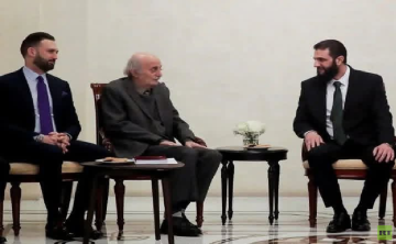 الشرع يستقبل وليد جنبلاط في دمشق ويبحثان العلاقات اللبنانية ـ السورية وملف السويداء