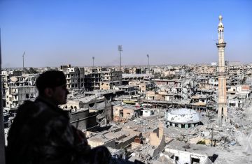 فيديو متداول لـ تدمير ضريح شيعي في مدينة الرقة السورية .. هذه حقيقته