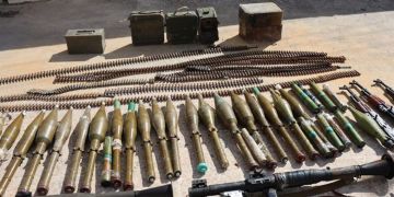 وزارة الداخلية: القبض على مطلوبين تورطوا باستهداف مواقع عسكرية وعمليات خطف