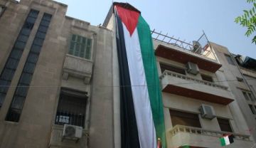 مصادر فلسطينية : فلسطينيو العراق المهجرون في سوريا يطالبون بالتدخل لحل أزمة إقاماتهم