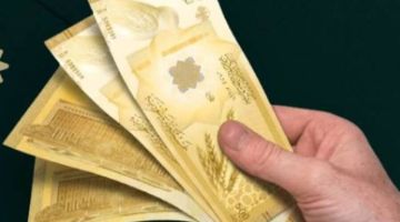 الليرة تعكس اتجاهها نحو التحسن