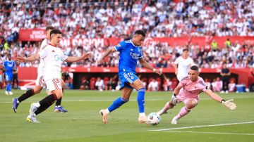 البرازيلي فينيسيوس يقود ريال مدريد لتحقيق فوزاً صعباً على ملعب إشبيلية