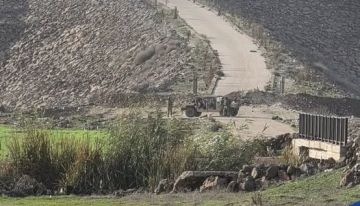 الاحتلال الاسرائيلي يواصل توغله في مناطق بريفي القنيطرة ودرعا الاحتلال الاسرائيلي يواصل توغله في مناطق بريفي القنيطرة ودرعا
