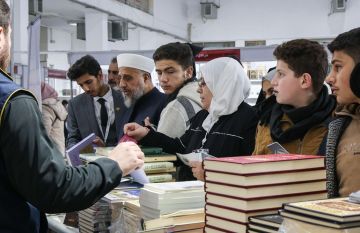 كتاب وأدباء سوريون يناشدون الشرع إنقاذ اتحاد الكتاب العرب