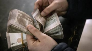 كيف أغلق سعر صرف الليرة مقابل الدولار مساء الثلاثاء؟