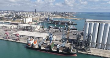 مرفأ طرطوس يصدر أول باخرة كبريت ترانزيت مرفأ طرطوس يصدر أول باخرة كبريت ترانزيت