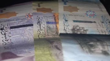الليرة تعكس اتجاهها نحو التراجع الليرة تعكس اتجاهها نحو التراجع