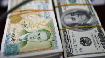 دولار دمشق يقفز 300 ليرة في ساعات دولار دمشق يقفز 300 ليرة في ساعات