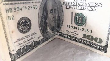 ارتفاع ملحوظ للدولار في عموم سوريا ارتفاع ملحوظ للدولار في عموم سوريا