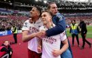 ارسنال يقترب من حصد لقب الدوري الانكليزي بفوز صعب على وست هام