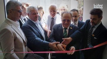 وزير التعليم يفتتح المخبر المركزي في مشفى المواساة بعد إعادة تأهيله وزير التعليم يفتتح المخبر المركزي في مشفى المواساة بعد إعادة تأهيله