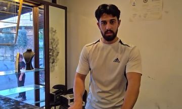 قال إنهم دخلوا بصفة أمن عام .. مسلحون يسطون على محل مجوهرات في قمحانة بريف حماة ( فيديو )