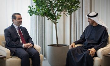 وزير الخارجية السوري يلتقي رئيس الإمارات وينقل له رسالة من الشرع