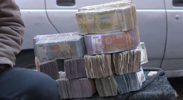 سعر صرف الدولار و اليورو و الذهب مقابل الليرة السورية الثلاثا 23 6 2026 سعر صرف الدولار و اليورو و الذهب مقابل الليرة السورية الثلاثا 23 6 2026