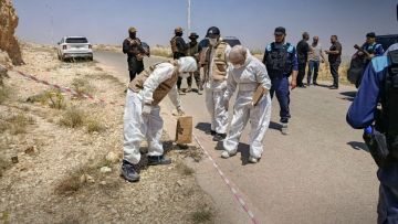 الداخلية: استجبنا لبلاغ عن العثور على مقبرة جماعية في مدينة صيدنايا الداخلية: استجبنا لبلاغ عن العثور على مقبرة جماعية في مدينة صيدنايا