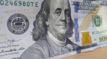 كيف أغلق سعر صرف الليرة مقابل الدولار، مساء الثلاثاء؟