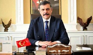وزير الداخلية التركي: إعفاء السوريين الخاضعين للحماية المؤقتة من شرط الحصول على إذن العمل