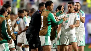 ميسي يقود الارجنتين الى دور الـ 32 والجزائر تنعش آمالها بالفوز على الاردن