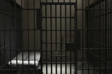 لبنان يسلم 128 محكوما سوريا إلى دمشق ضمن اتفاقية تبادل السجناء لبنان يسلم 128 محكوما سوريا إلى دمشق ضمن اتفاقية تبادل السجناء