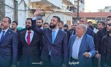 أول زيارة رئاسية لأرواد.. الشرع يعد بتحويل الجزيرة إلى منصة اقتصادية وفرص عمل جديد