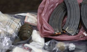 صحيفة : السلاح المنفلت في سوريا يهدد الأمن .. ومشروع قانون قريب لضبط حيازته صحيفة : السلاح المنفلت في سوريا يهدد الأمن .. ومشروع قانون قريب لضبط حيازته