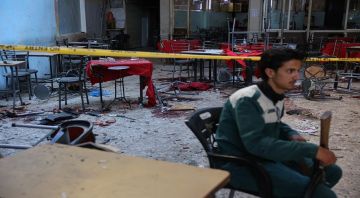 حدادا على أرواح زملائهم.. نقابة المحامين السوريين توقف المرافعات ساعتين في محاكم البلاد حدادا على أرواح زملائهم.. نقابة المحامين السوريين توقف المرافعات ساعتين في محاكم البلاد