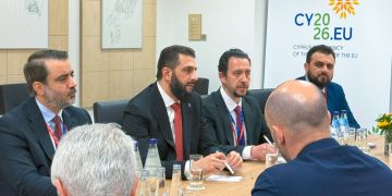 زخم دبلوماسي واستثماري غربي تجاه سوريا مع ترقب رفع العقوبات زخم دبلوماسي واستثماري غربي تجاه سوريا مع ترقب رفع العقوبات