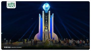 افتتح محافظ حلب عزام الغريب دوار الليرمون، في مدينة حلب بحلته الجديدة بعد الانتهاء من أعمال الترميم وإعادة التأهيل، حضر الافتتاح أعضاء المكتب التنفيذي ومديرو الكتل في المحافظة. افتتح محافظ حلب عزام الغريب دوار الليرمون، في مدينة حلب بحلته الجديدة بعد الانتهاء من أعمال الترميم وإعادة التأهيل، حضر الافتتاح أعضاء المكتب التنفيذي ومديرو الكتل في المحافظة.