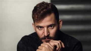 بعد محمد اسكندر... شبان يمزقون صور اعلان حفل حسام جنيد بحمص بعد محمد اسكندر... شبان يمزقون صور اعلان حفل حسام جنيد بحمص