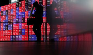 أسعار الذهب ترتفع مع توجه المستثمرين نحو الملاذات الآمنة