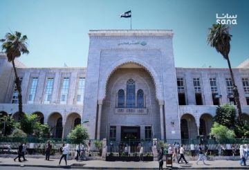 سوريا.. اتهامات بالابتزاز في قضايا المعتقلين تطال مفتي الجمهورية السابق