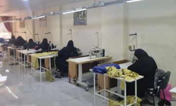 الأناضول: سوريا.. معمل خياطة تركي يشغل أرامل ويوفر ملابس للمحتاجين الأناضول: سوريا.. معمل خياطة تركي يشغل أرامل ويوفر ملابس للمحتاجين